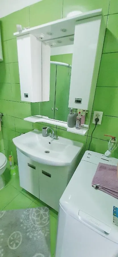 Studio Stela 3 Povljana 0*,